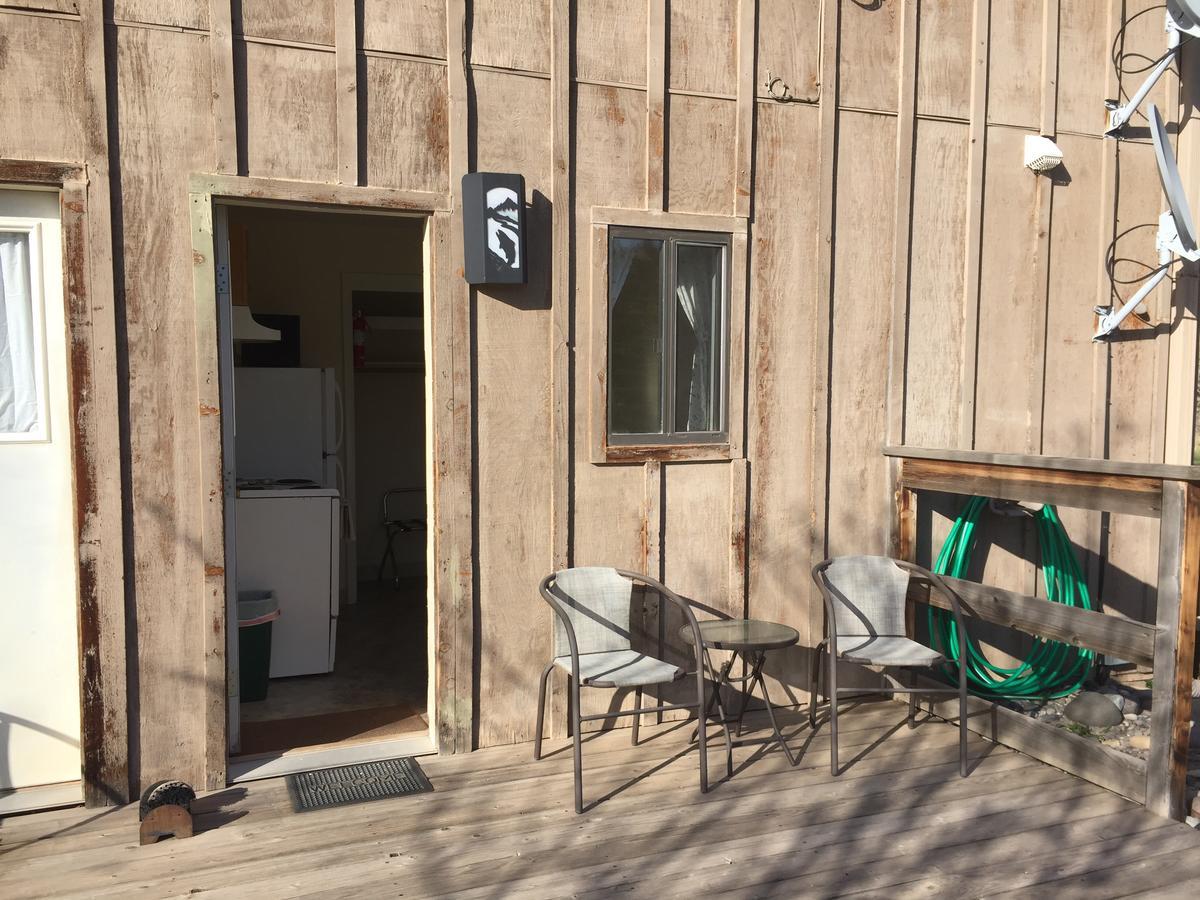 דובואה Rocky Mountain Lodge מראה חיצוני תמונה